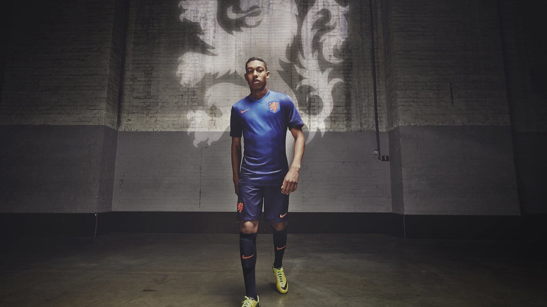 梅西连续十五场比赛得分超过领先优势明显,皇家马德里不断突破!赢得满堂喝彩